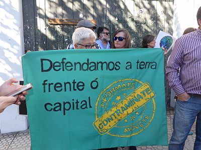 2017-10-06 concentracion Lei depredacion 005.jpg